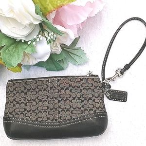 Vtg Coach Wristlet